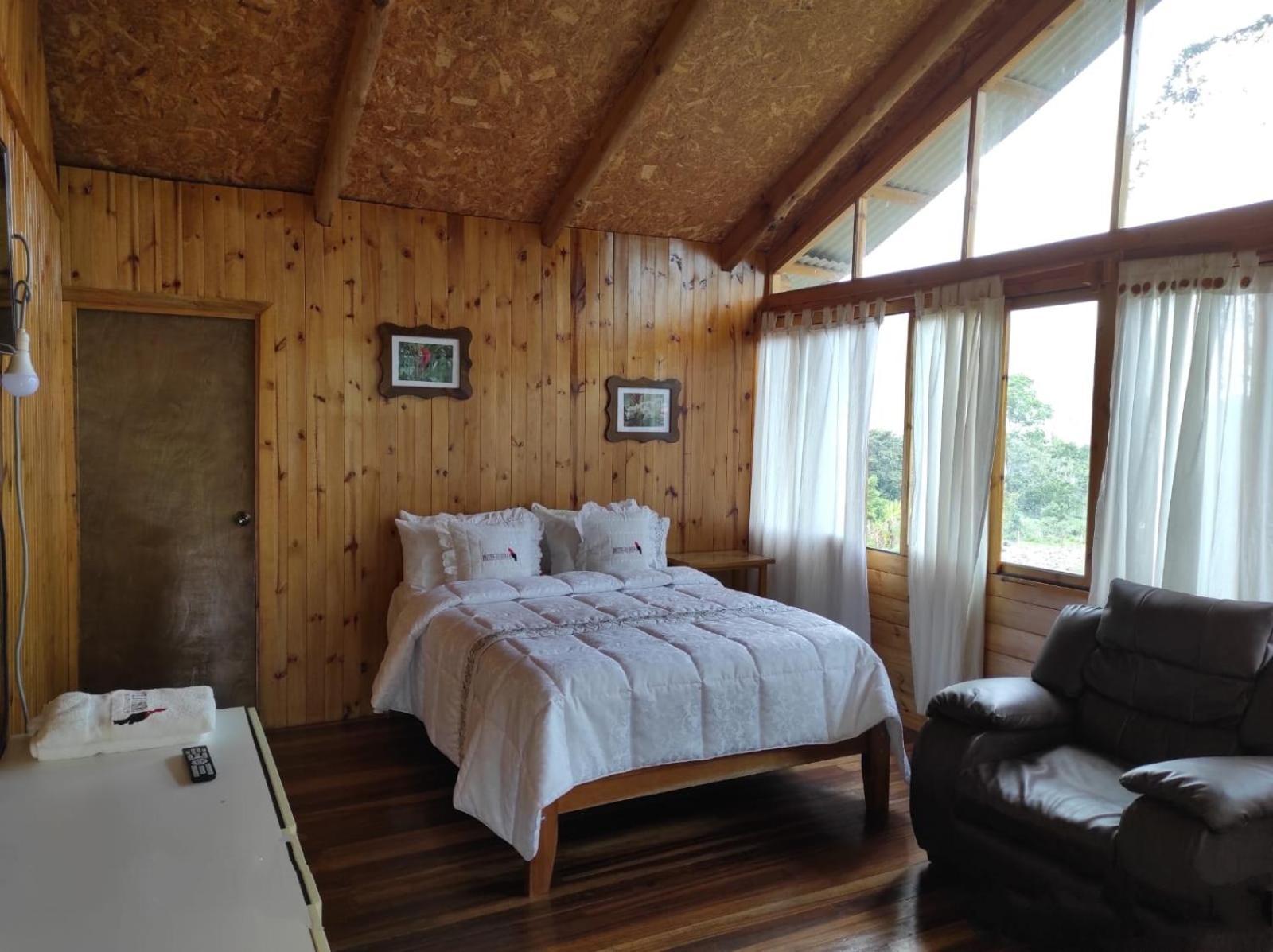 Hassinger Ranch Cabanas Oxapampa Room photo