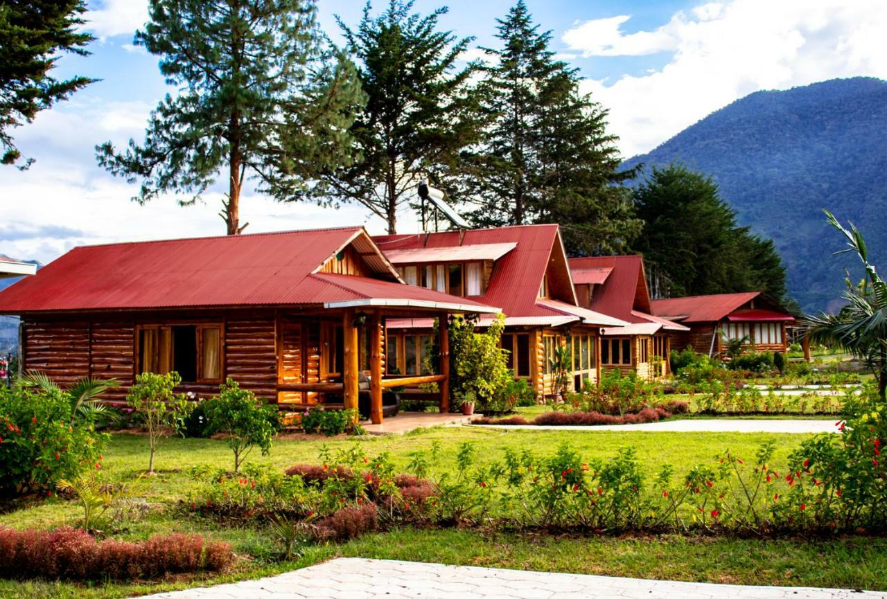 Hassinger Ranch Cabanas Oxapampa Exterior photo
